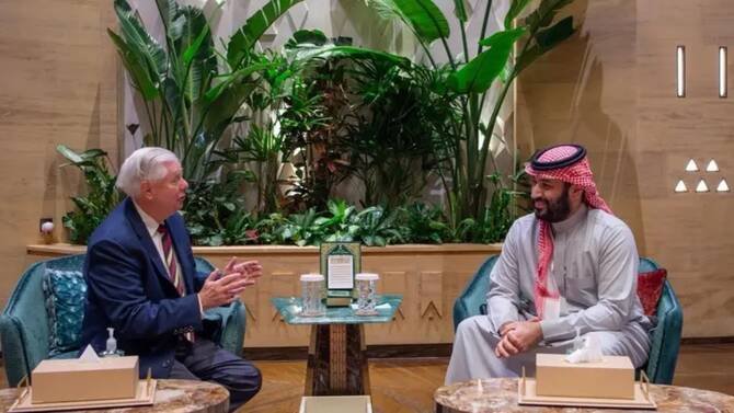 غراهام: سقوط النظام الإيراني يفتح باب التطبيع بين السعودية وإسرائيل