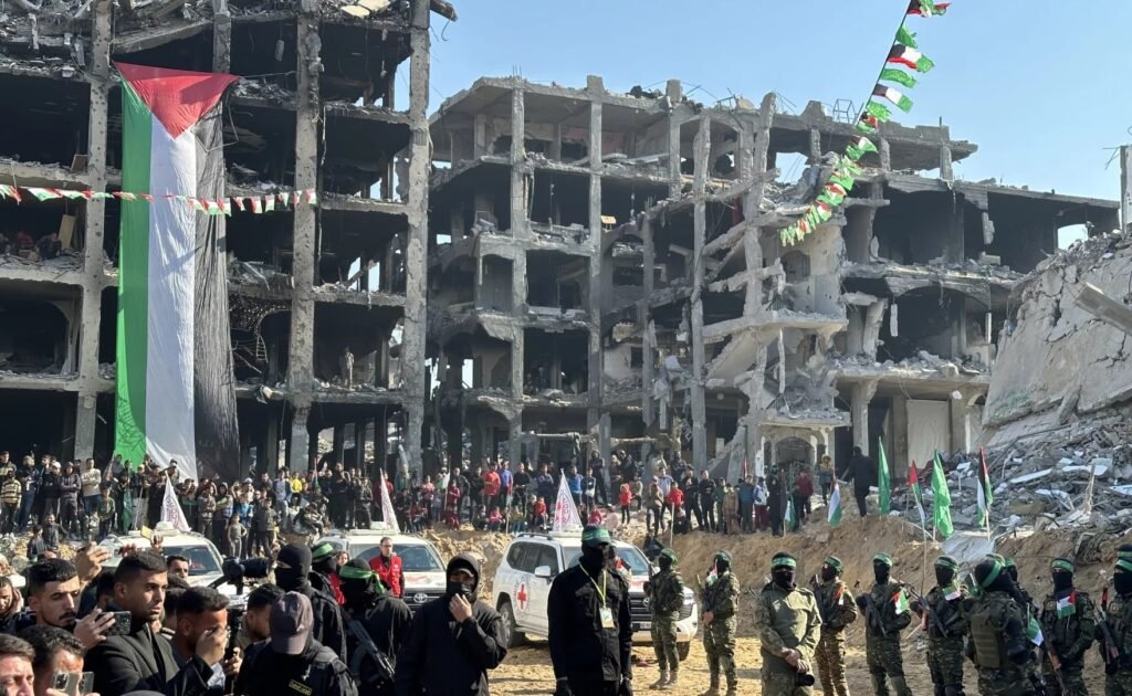 إسرائيل تعلن أن هجومها على غزة سيدفع مليون فلسطيني للنزوح جنوبا