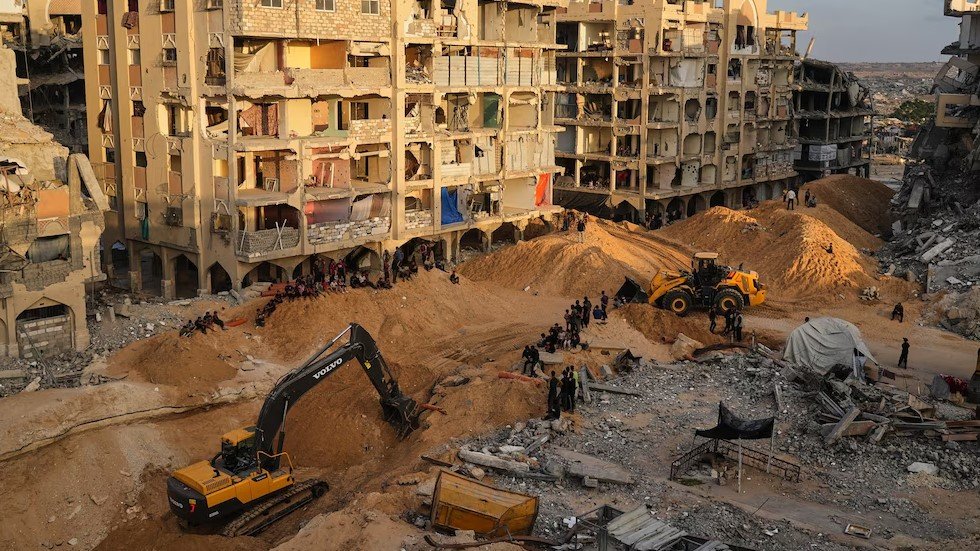 الفريق المصري يتلقى من حماس إحداثيات مواقع جثث الإسرائيليين