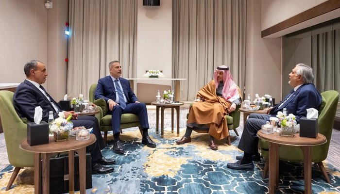 لقاء رباعي في باكستان لبحث التهدئة الإقليمية بمشاركة السعودية ومصر وتركيا