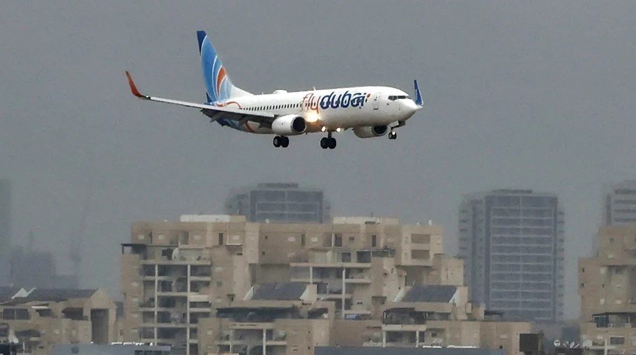 600 إسرائيلي يصلون تل أبيب بعد إجلائهم من الإمارات